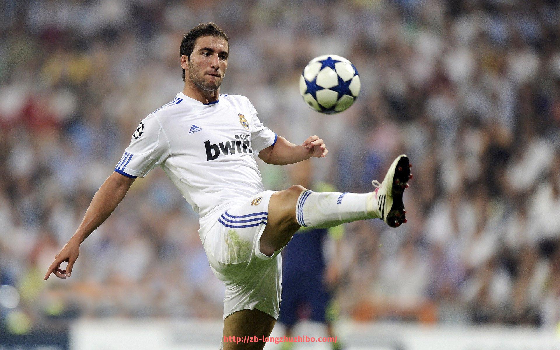 龙珠直播-世俱杯球鞋舒适度用户反馈收集及改进建议